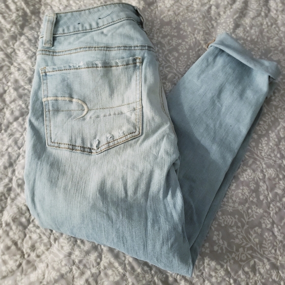 AE Distressed Jegging Crop 2R - Picture 2 of 6